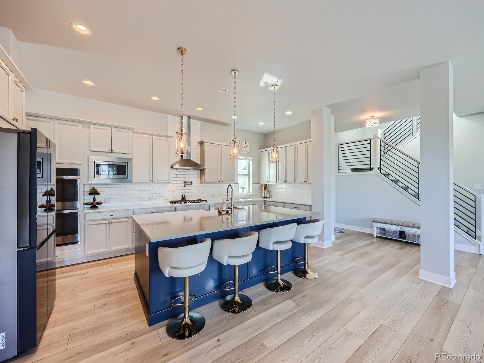 3345 Carabiner Street