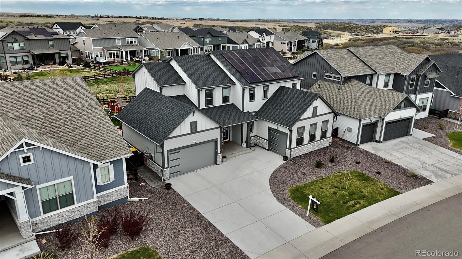 3345 Carabiner Street