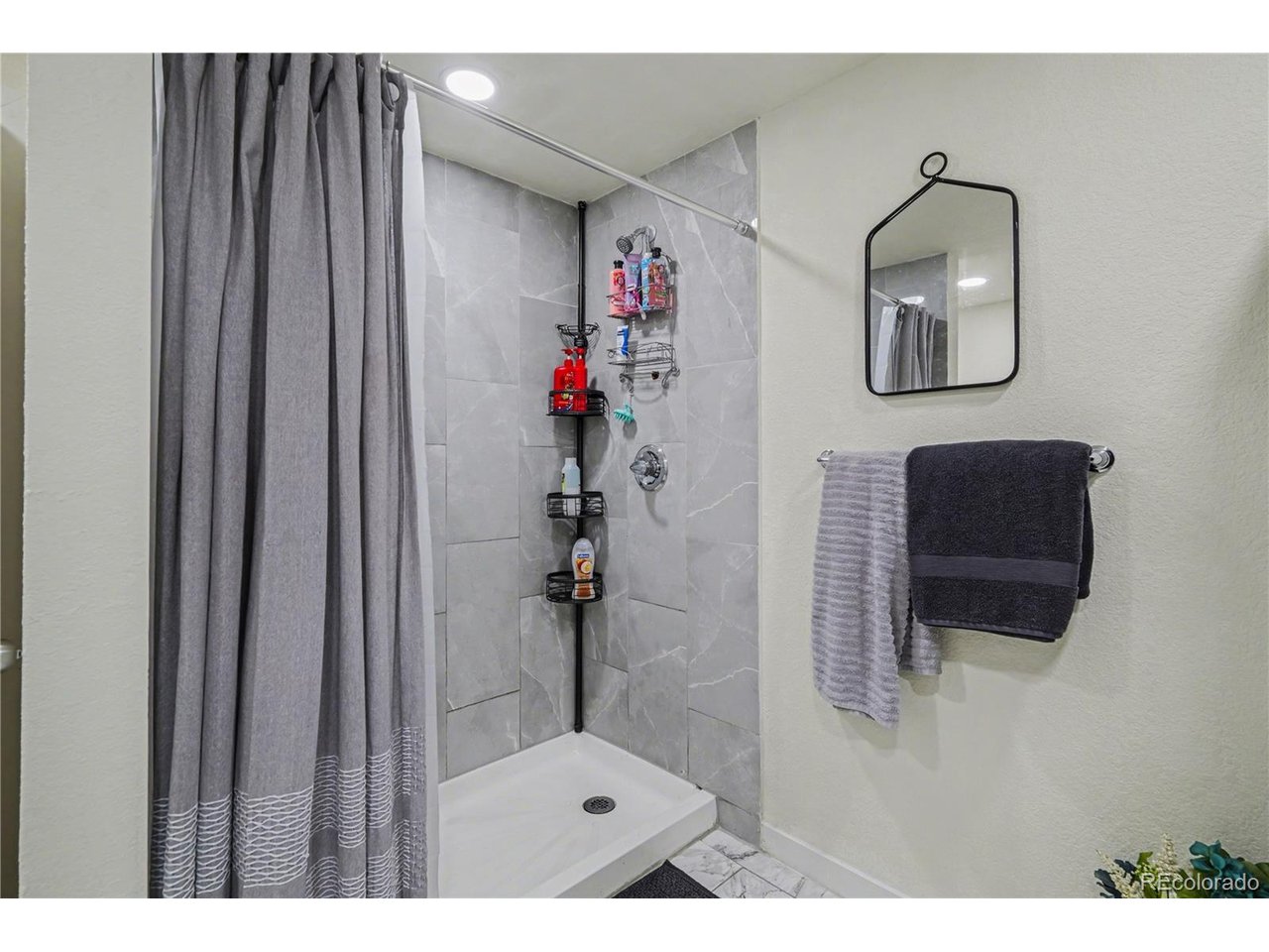 8248 S Yantley Ct