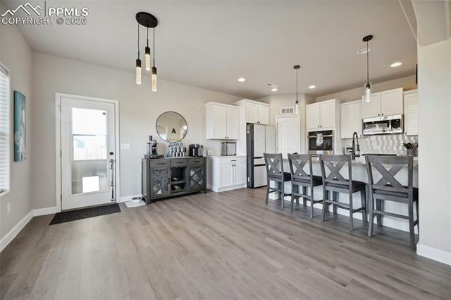 8295 Thedford Court