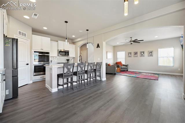 8295 Thedford Court