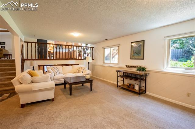 4255 Loch Lomond Lane