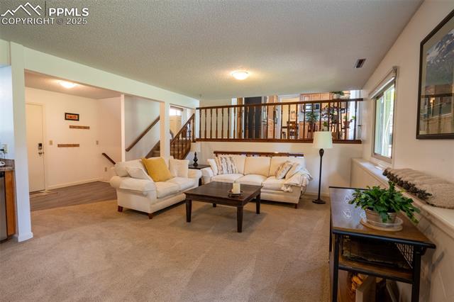 4255 Loch Lomond Lane