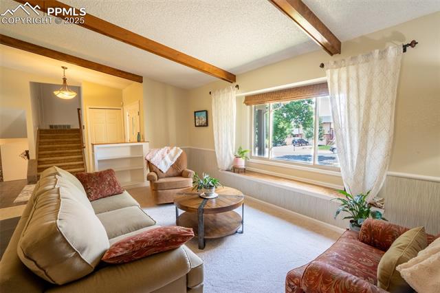 4255 Loch Lomond Lane