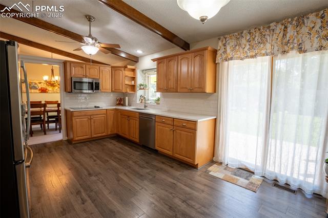 4255 Loch Lomond Lane