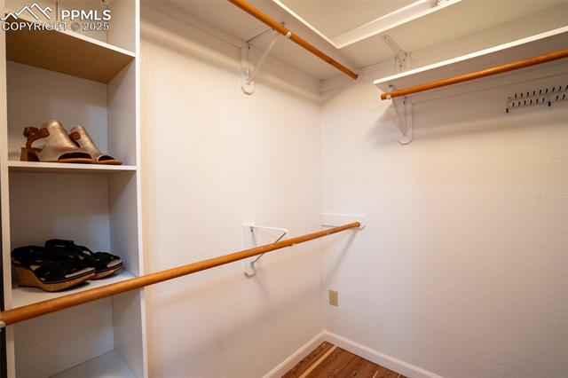 4255 Loch Lomond Lane