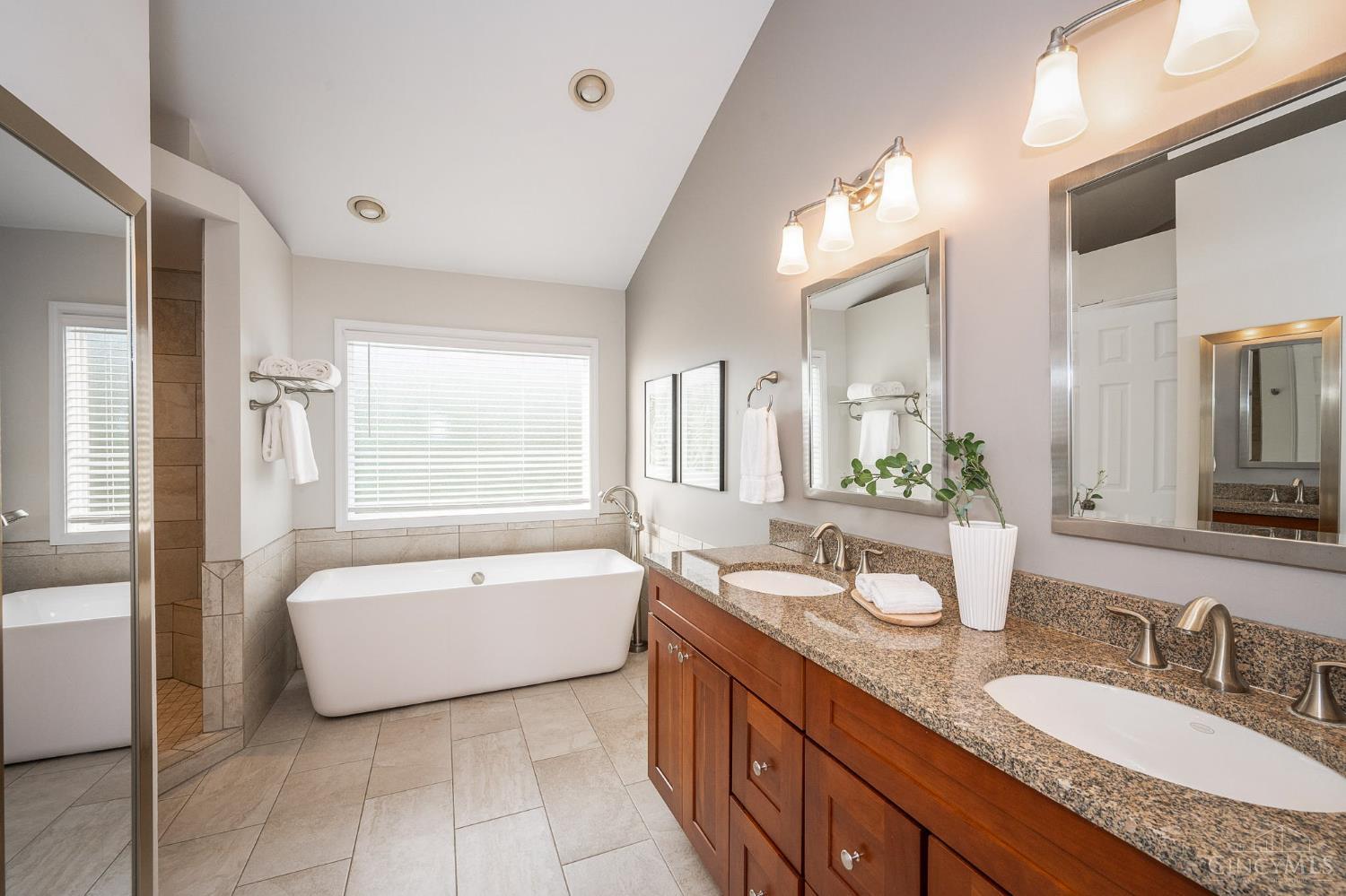 Vineyard Hills Dr | Anderson