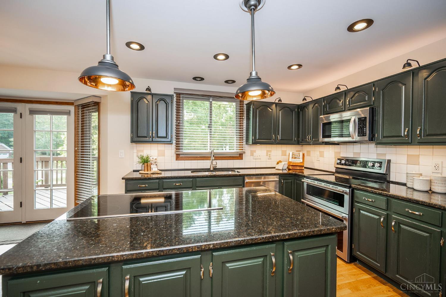 Vineyard Hills Dr | Anderson