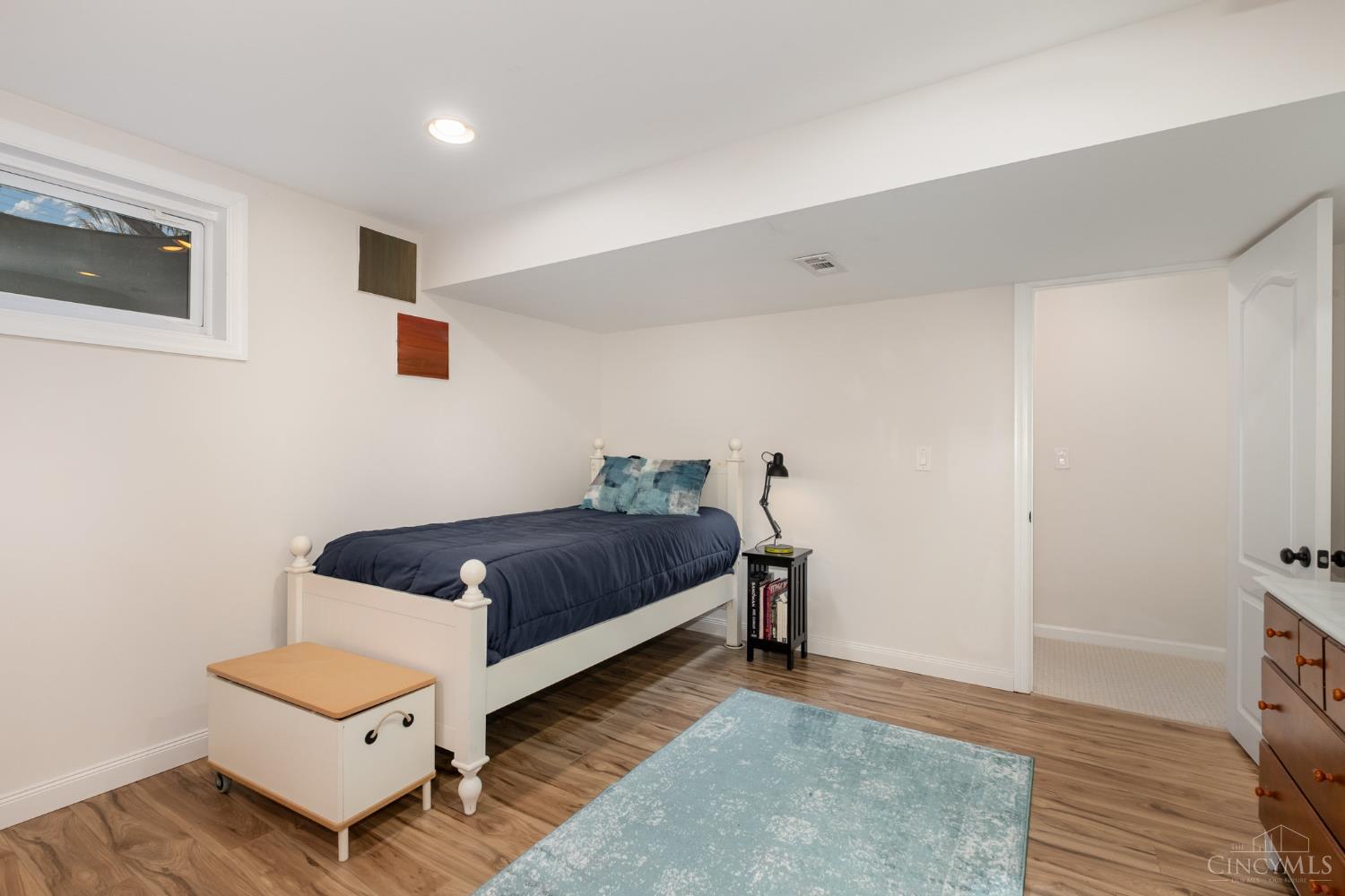 8126 Baywood Court