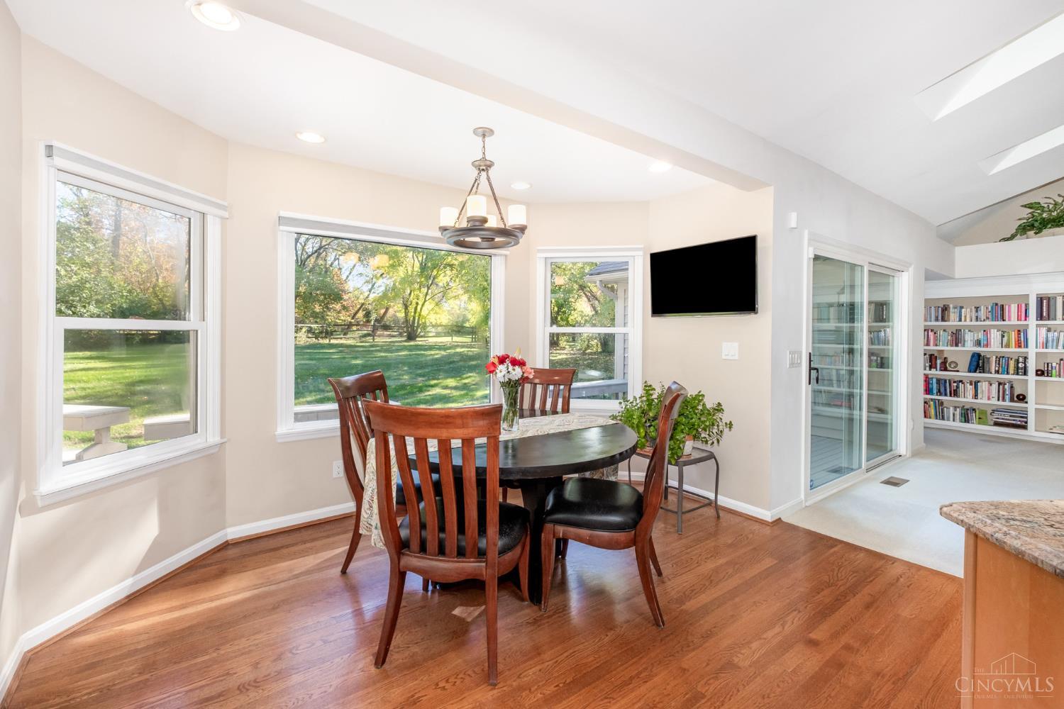 8126 Baywood Court