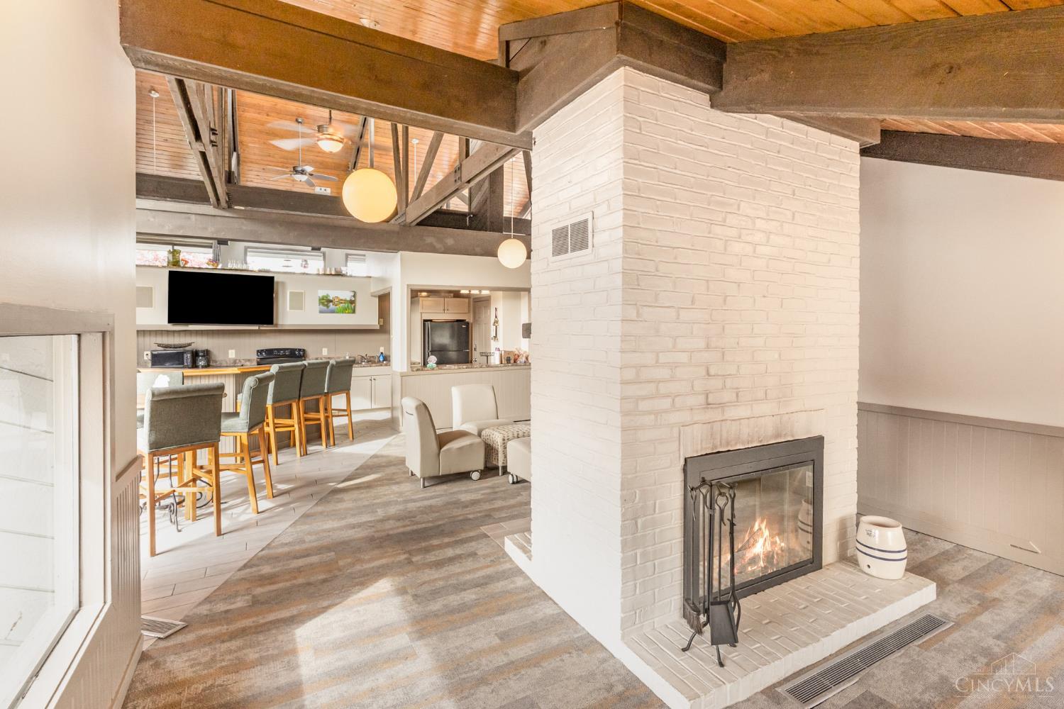 8126 Baywood Court