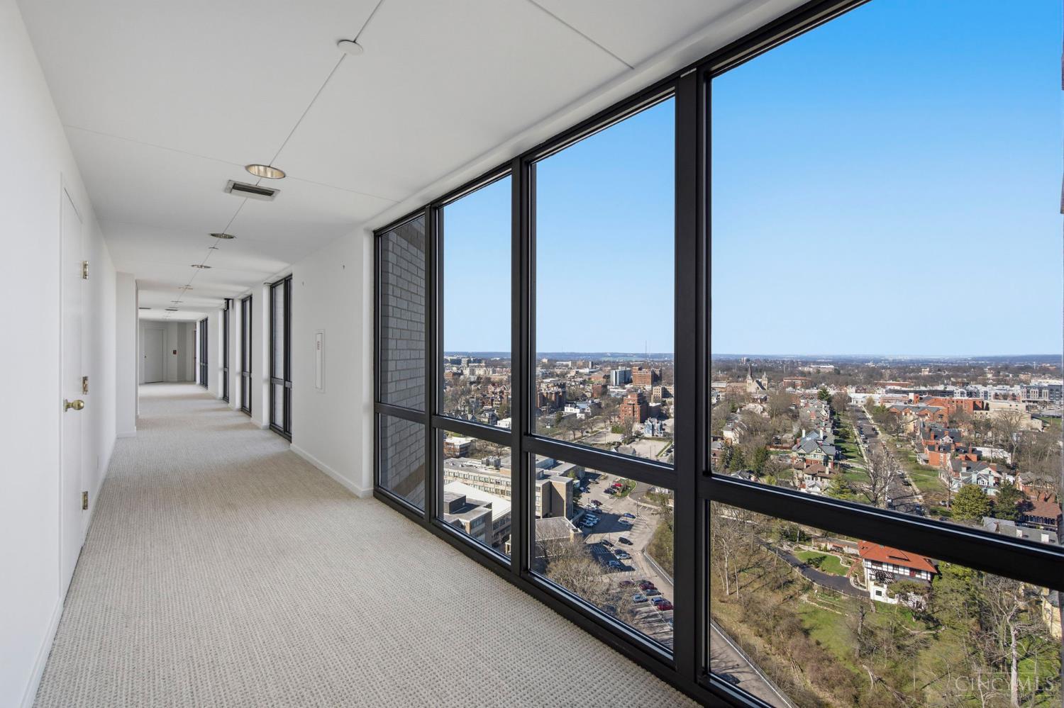 1201 Edgecliff Place 1230