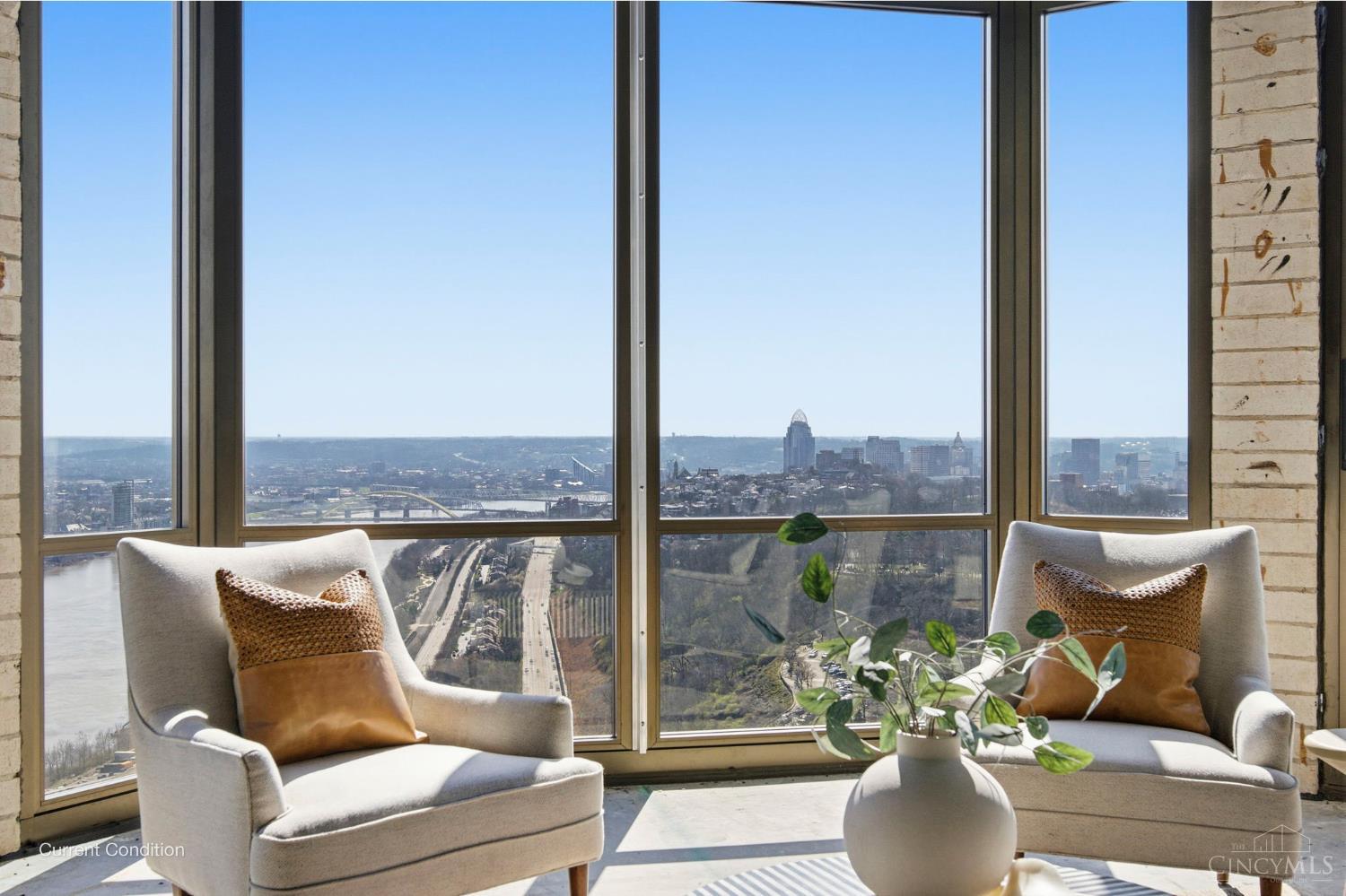 1201 Edgecliff Place 1230