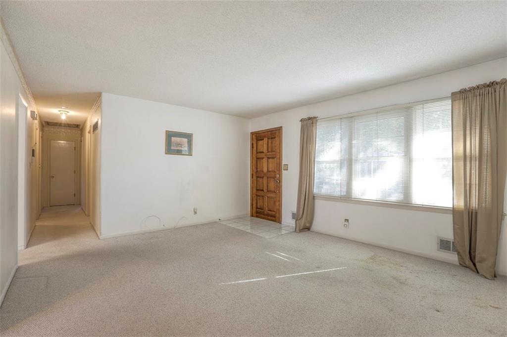 4020 S Kings Highway