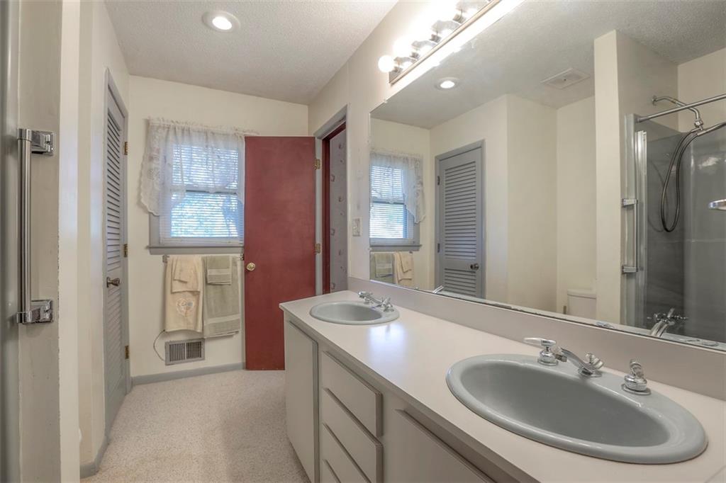 4020 S Kings Highway