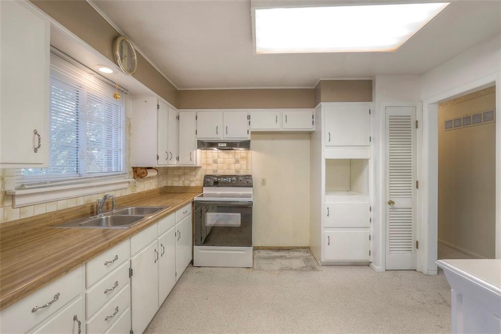 4020 S Kings Highway
