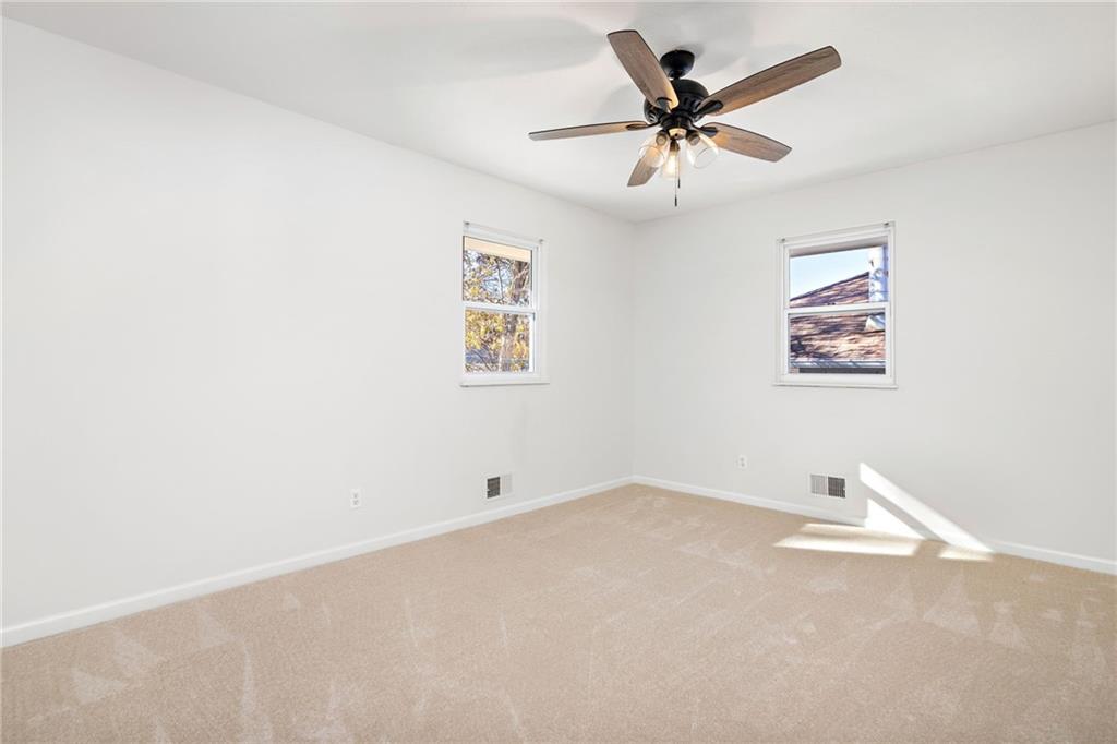 1600-1 SW Sunset Avenue