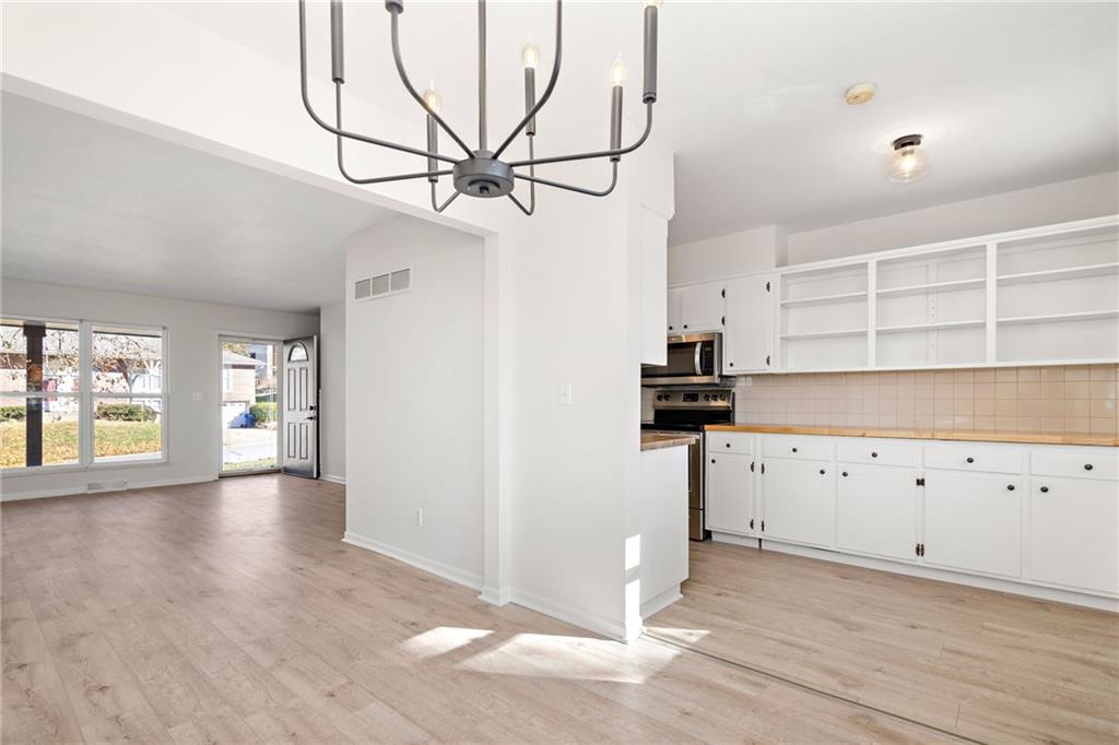 1600-1 SW Sunset Avenue