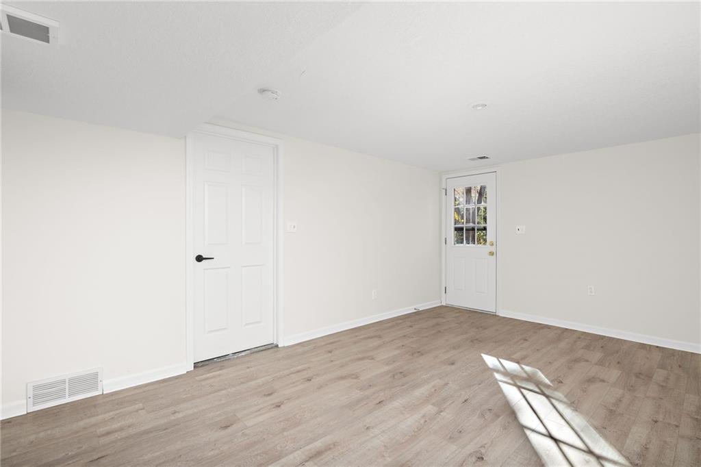 1600-1 SW Sunset Avenue