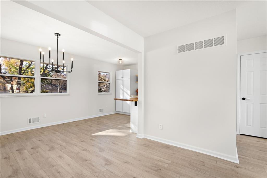 1600-1 SW Sunset Avenue