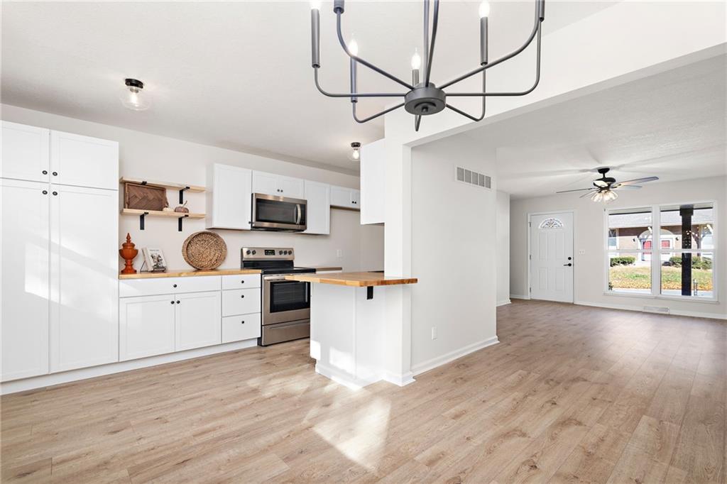 1600-1 SW Sunset Avenue