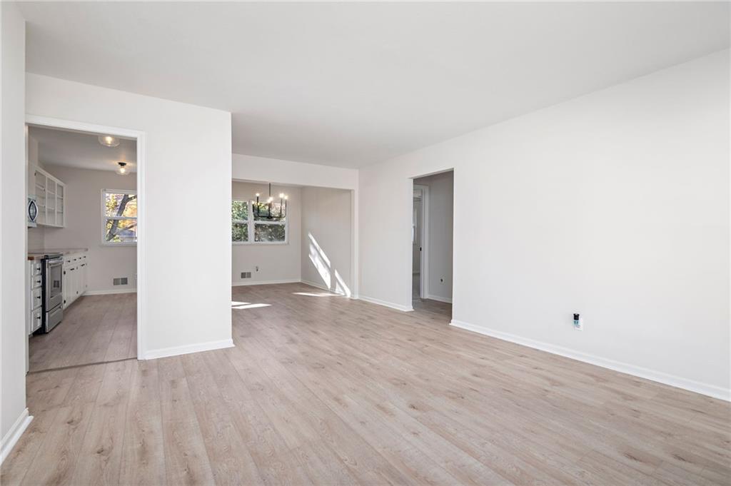 1600-1 SW Sunset Avenue