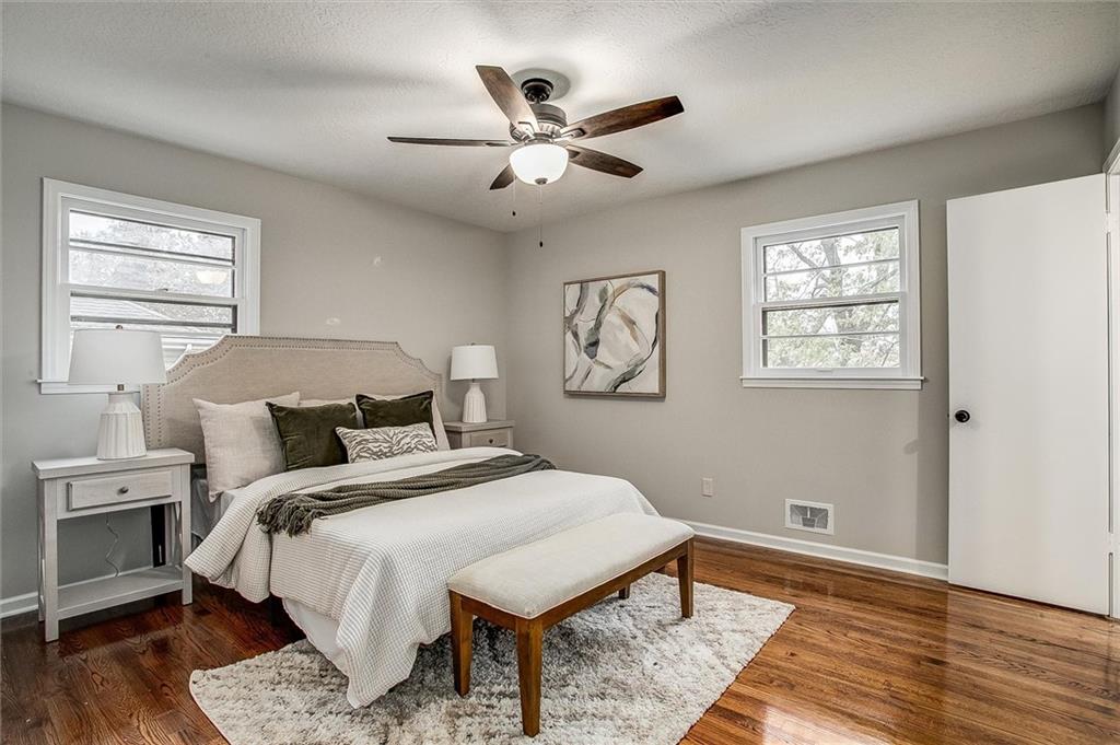 15513 E 45th Place
