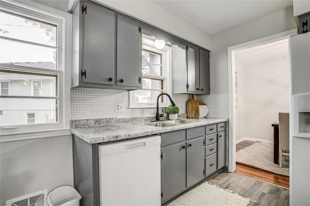 15513 E 45th Place