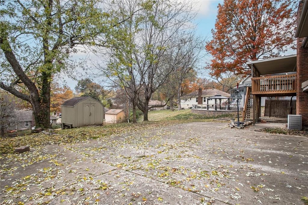 15513 E 45th Place