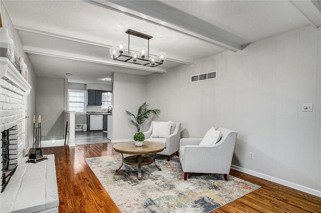 15513 E 45th Place