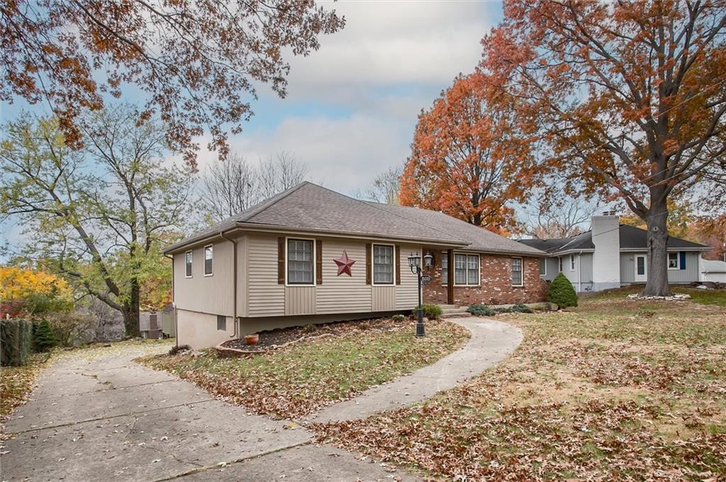 15513 E 45th Place