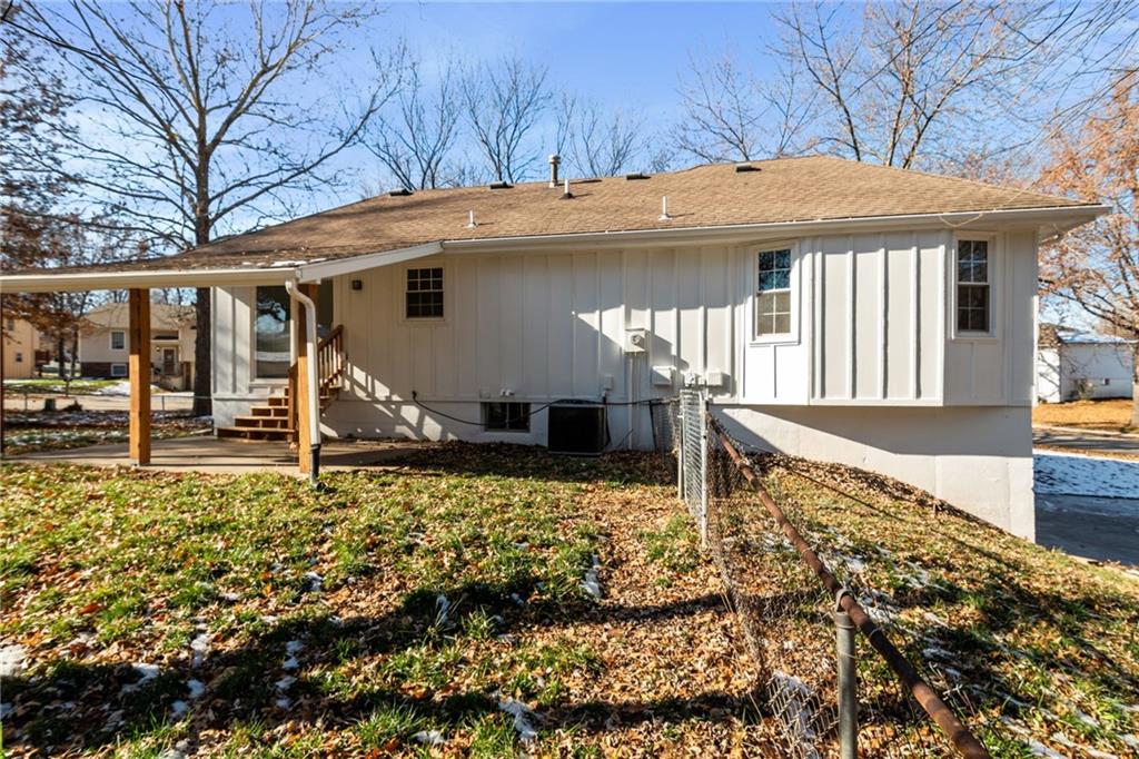 1205 SE 3rd Terrace