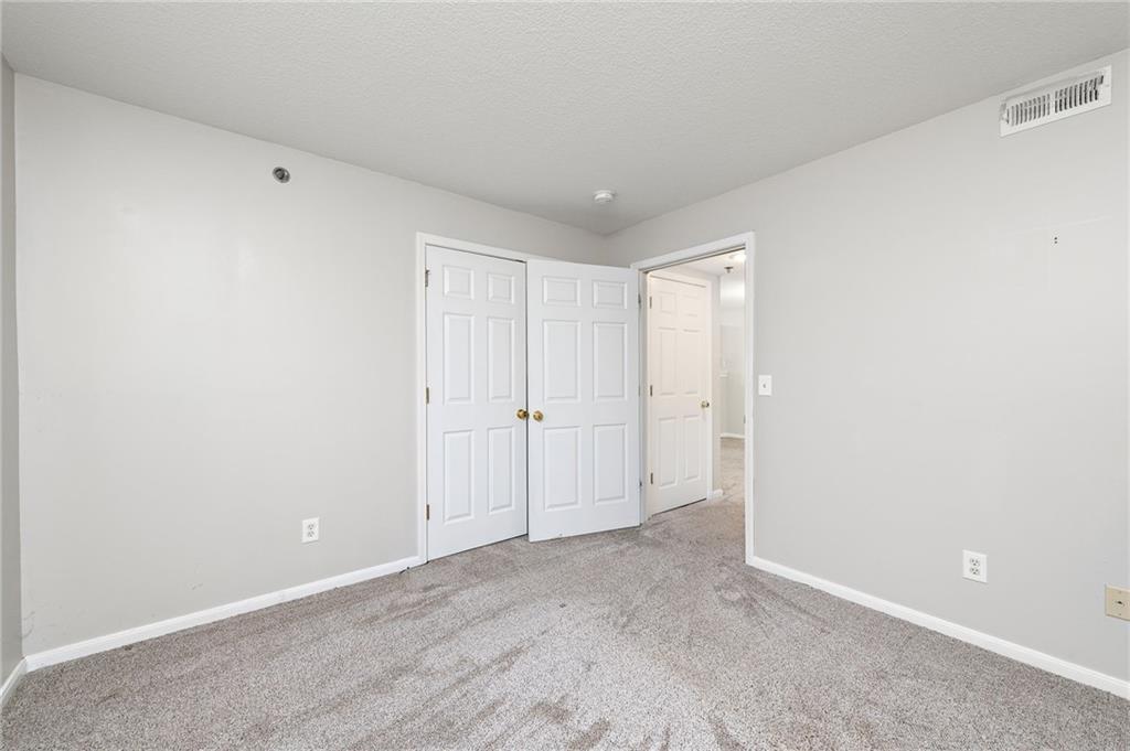 8111 N Lawndale Avenue Unit: 1D