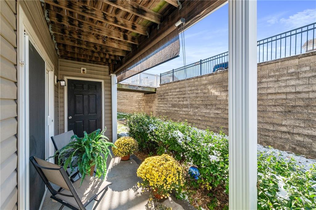 8111 N Lawndale Avenue Unit: 1D