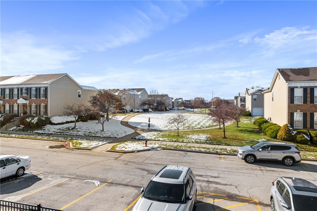8111 N Lawndale Avenue Unit: 1D