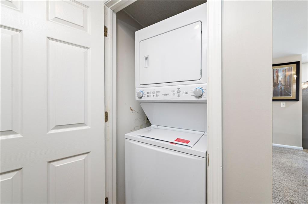 8111 N Lawndale Avenue Unit: 1D