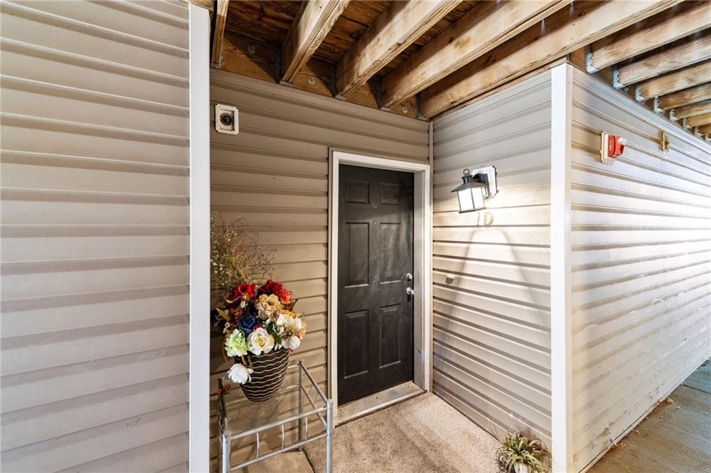 8111 N Lawndale Avenue Unit: 1D