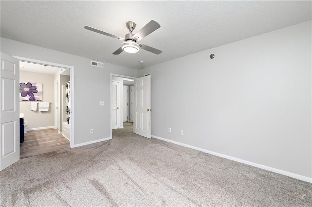 8111 N Lawndale Avenue Unit: 1D
