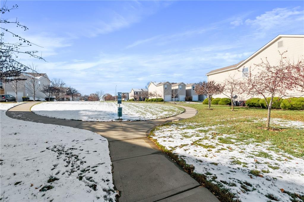 8111 N Lawndale Avenue Unit: 1D