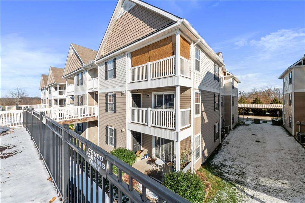 8111 N Lawndale Avenue Unit: 1D