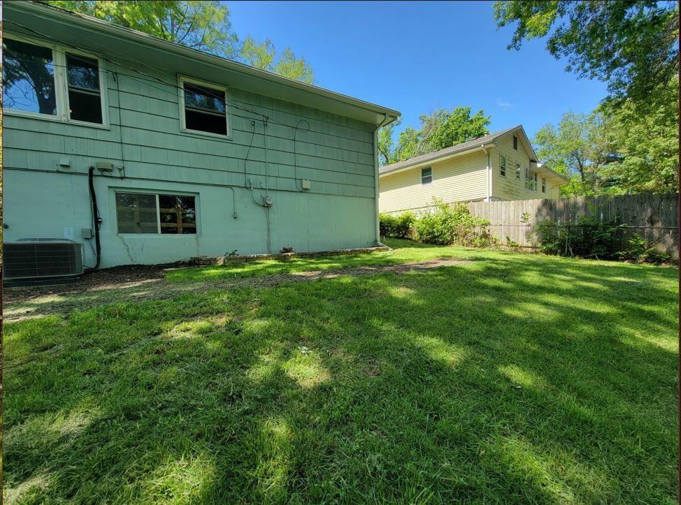 9812 E 51 Terrace