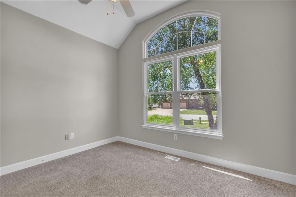 825 OLD PAINT Road
