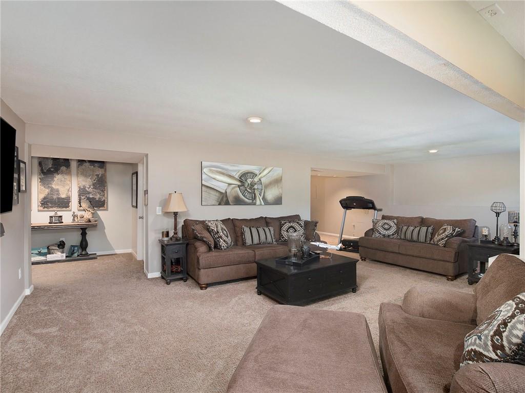 3904 SW Windjammer Court