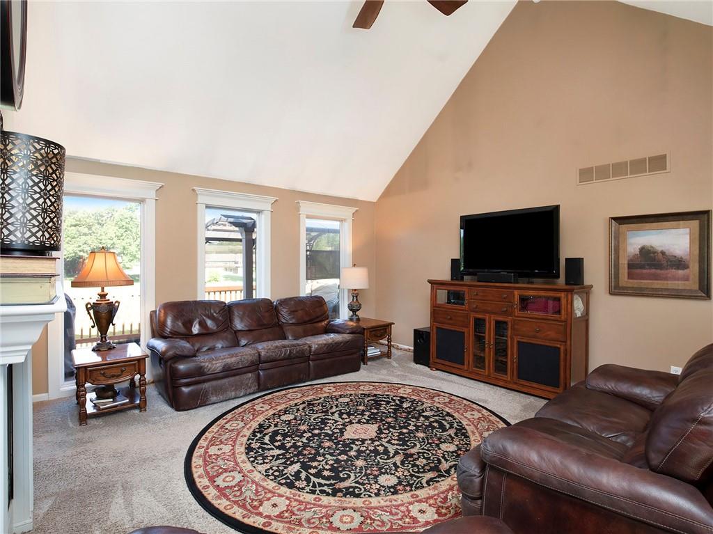 3904 SW Windjammer Court