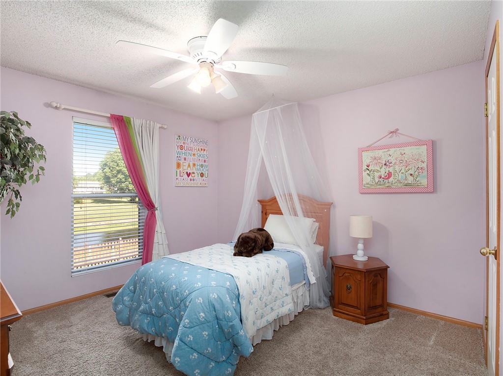 3904 SW Windjammer Court