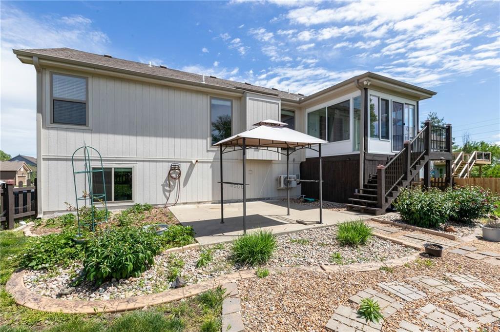 22620 Farm Road