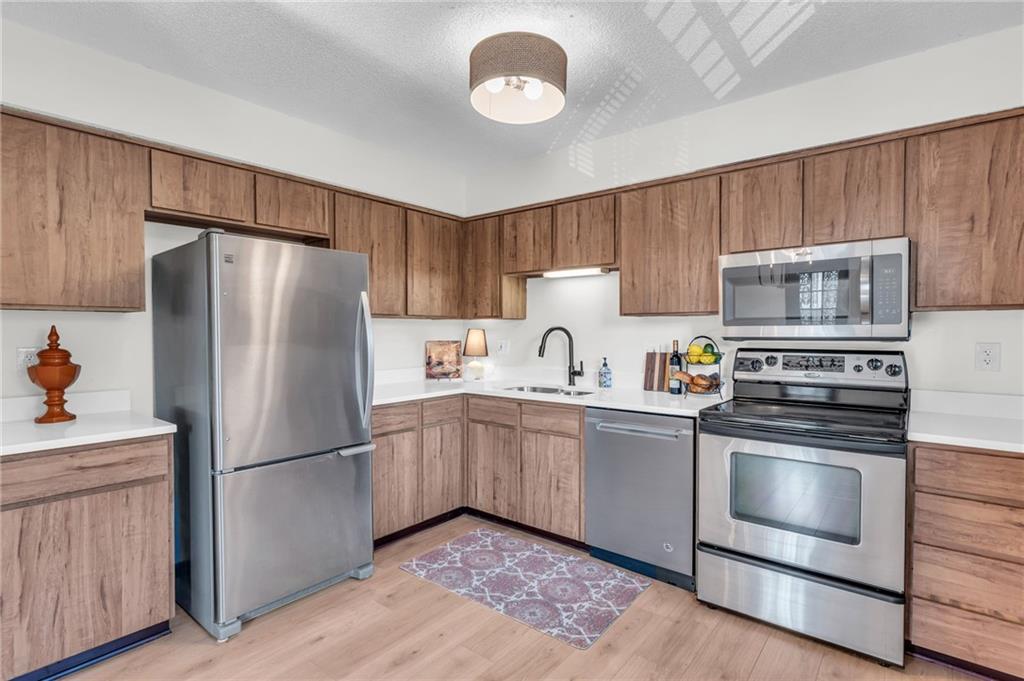 101 W Bannister Road