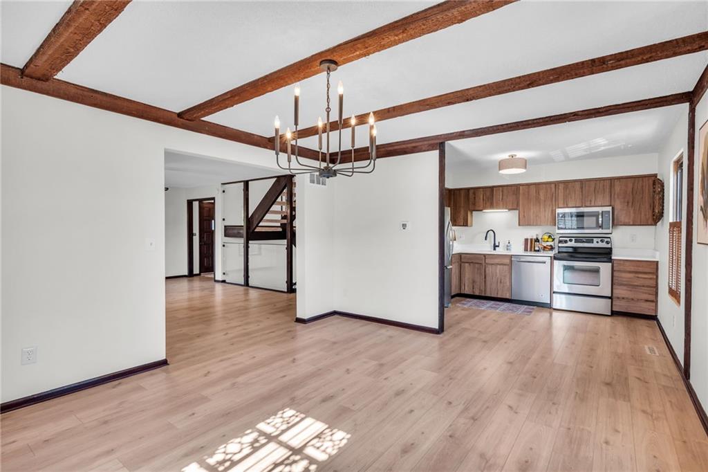 101 W Bannister Road