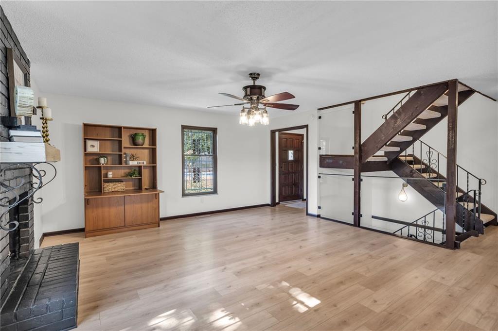 101 W Bannister Road