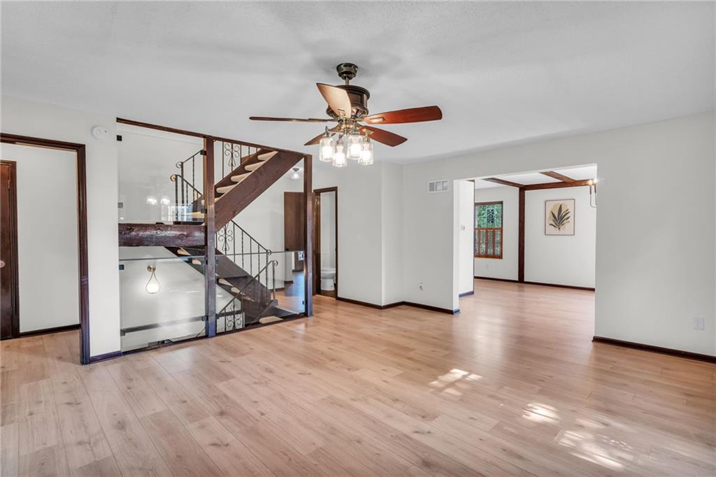 101 W Bannister Road